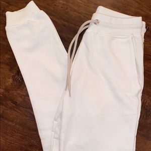 Women’s joggers